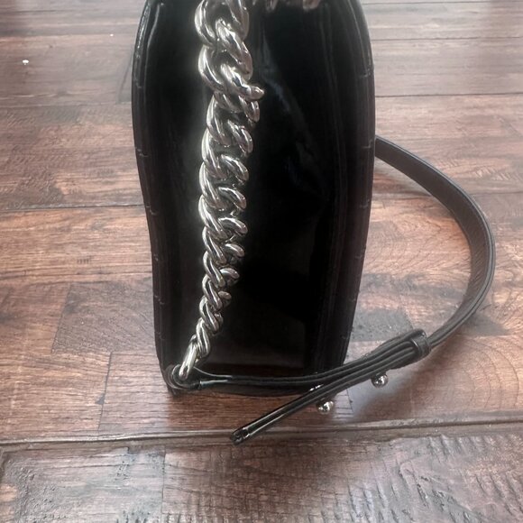 CHANEL Black Patent Leather Large Boy Reverso Bag - Picture 5 of 16